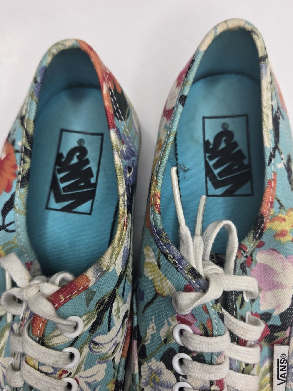 Vans Rare Unisex Floral Canvas Lace-Up Sneakers in Teal
